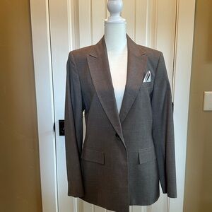 Kasper Taupe Women’s Blazer with Notched Lapels and Pocket Square